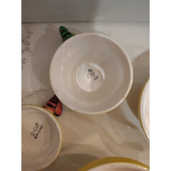 Vtg Ceramic Bees on Measuring Stacking Cups Kitchenware Menschik-Goldman Yellow - Picture 6 of 10